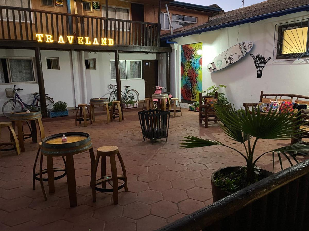 Hostal Traveland Pichilemu Buitenkant foto